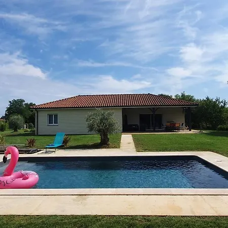 Holiday home Pavillon Moderne Tout Confort *