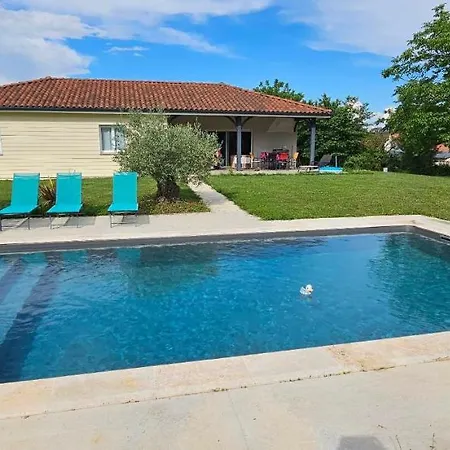 Holiday home Pavillon Moderne Tout Confort Martiel